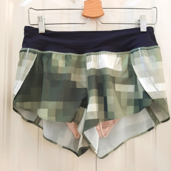 Lululemon Split Second Short II - Picture 3 of 5
